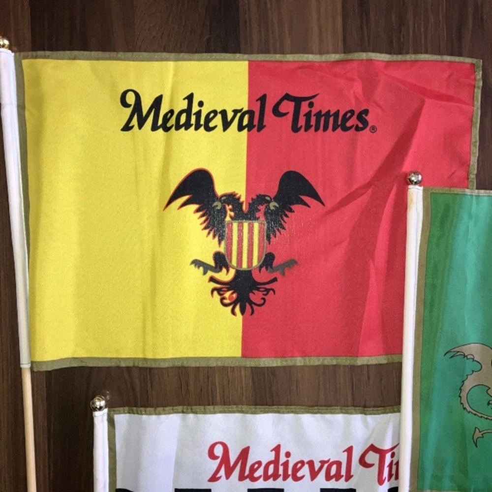 4 Vintage Cross Falcon Fleur-De-Lis Shield Medieval Times Tournament Flags Set.. - Picture 4 of 7